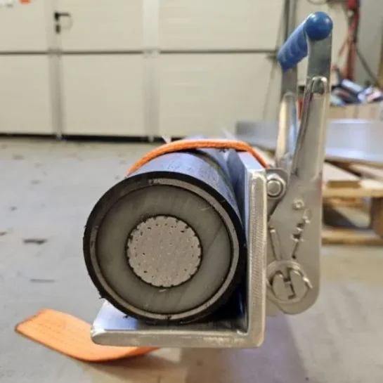 High-Quality Tools for Electricians - Cable Straightening Bar - Vicera Oy