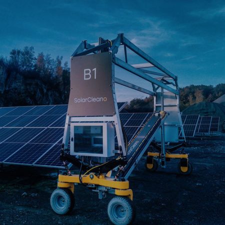 Laadukkaat Työkalut Sähköasentajille - SolarCleano B1 - Aurinkopaneelien puhdistusrobotti - Vicera Oy